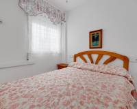 Resale - Apartment / Flat - Torrevieja - Playa de los Naufragos