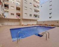 Resale - Apartment / Flat - Torrevieja - Playa de los Naufragos