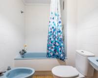 Resale - Apartment / Flat - Torrevieja - Playa de los Naufragos