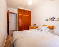 Resale - Apartment / Flat - Torrevieja - Playa de los Naufragos