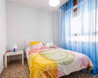 Resale - Apartment / Flat - Torrevieja - Playa de los Naufragos