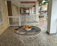 Resale - Apartment / Flat - Torrevieja - Playa de los Naufragos