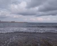 Resale - Apartment / Flat - Torrevieja - Playa de los Naufragos