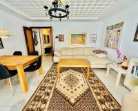 Resale - Apartment / Flat - Torrevieja - Playa del Acequion