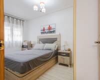 Resale - Apartment / Flat - Torrevieja - Playa del Acequion