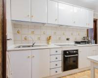 Resale - Apartment / Flat - Torrevieja - Playa del Acequion