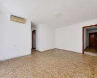 Resale - Apartment / Flat - Torrevieja - Playa del Acequion
