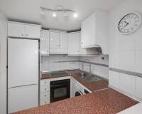 Resale - Apartment / Flat - Torrevieja - Playa del Cura