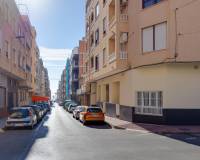 Resale - Apartment / Flat - Torrevieja - Playa del Cura