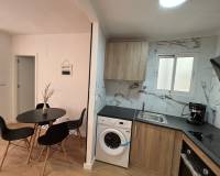 Resale - Apartment / Flat - Torrevieja - Pueblo - Centro