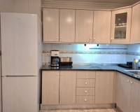 Resale - Apartment / Flat - Torrevieja - Puerto