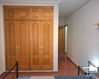 Resale - Apartment / Flat - Torrevieja - Puerto