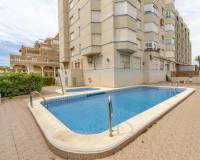 Resale - Apartment / Flat - Torrevieja - Punta Prima