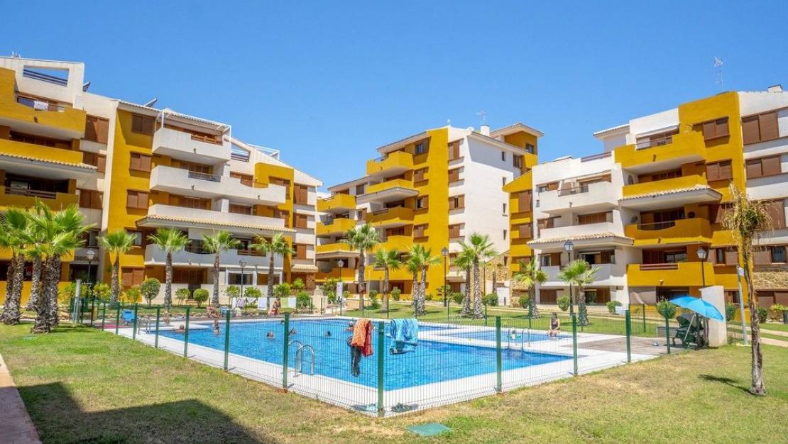 Resale - Apartment / Flat - Torrevieja - Punta Prima