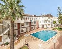 Resale - Apartment / Flat - Torrevieja - Punta Prima