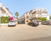 Resale - Apartment / Flat - Torrevieja - Punta Prima