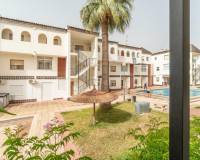 Resale - Apartment / Flat - Torrevieja - Punta Prima