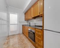 Resale - Apartment / Flat - Torrevieja - Punta Prima