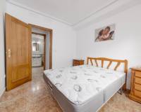 Resale - Apartment / Flat - Torrevieja - Punta Prima