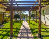 Resale - Apartment / Flat - Torrevieja - Punta Prima