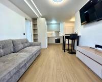 Resale - Apartment / Flat - Torrevieja - Punta Prima
