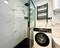 Resale - Apartment / Flat - Torrevieja - Punta Prima