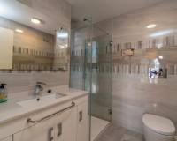 Resale - Apartment / Flat - Torrevieja - Punta Prima