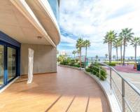 Resale - Apartment / Flat - Torrevieja - Punta Prima