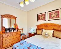 Resale - Terraced house - Orihuela Costa - Villamartín