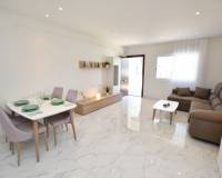 Resale - Terraced house - San Miguel de Salinas - Ciudad de las comunicaciones