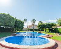 Resale - Terraced house - Torrevieja - El limonar