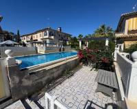 Resale - Terraced house - Torrevieja - Los Altos