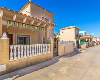 Resale - Terraced house - Torrevieja - Parque las naciones