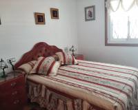 Resale - Terraced house - Torrevieja - Playa de los Naufragos