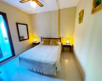 Resale - Terraced house - Torrevieja - Playa de los Naufragos