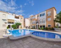 Resale - Terraced house - Torrevieja - Playa de los Naufragos