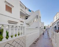 Resale - Terraced house - Torrevieja - Playa de los Naufragos