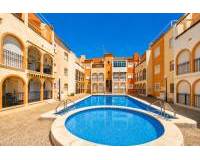 Resale - Terraced house - Torrevieja - Playa de los Naufragos