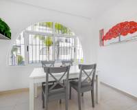 Resale - Terraced house - Torrevieja - Playa de los Naufragos