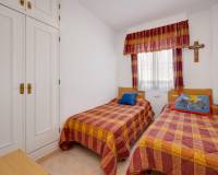 Resale - Terraced house - Torrevieja - Playa de los Naufragos