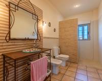 Resale - Villa - Elche