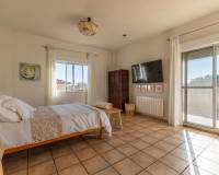 Resale - Villa - Elche