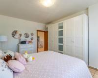 Resale - Villa - Elche