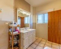 Resale - Villa - Elche