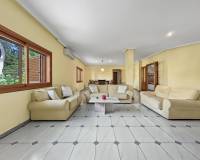 Resale - Villa - Orihuela Costa - Campoamor