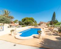 Resale - Villa - Orihuela Costa - Los balcones