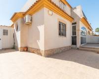 Resale - Villa - Orihuela Costa - Playa Flamenca