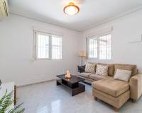 Resale - Villa - Orihuela Costa - Playa Flamenca