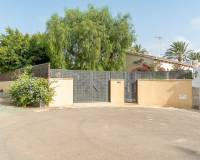 Resale - Villa - Orihuela Costa - Punta Prima