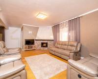 Resale - Villa - Orihuela Costa - Punta Prima